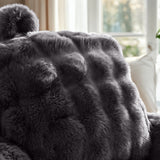 Bedrest Pompom Antraciet – Luxe Faux Fur Rugsteunkussen met Pompom (34x50 cm) - Dromen & Wonen