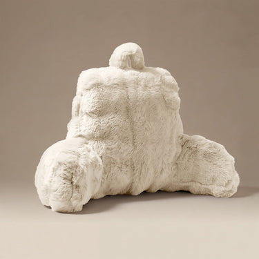 Bedrest Pompom Beige – Luxe Faux Fur Rugsteunkussen met Pompom (34x50 cm) - Dromen & Wonen