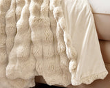 Pom Rabbit Fur Plaid Zand 150x200 cm – Luxe Imitatie Konijnenbont met Velvet Achterzijde - Dromen & Wonen