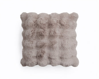 Pom Rabbit Fur Sierkussen Taupe/Roze 50x50 cm – Zacht Imitatie Konijnenbont met Rits - Dromen & Wonen
