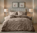 Sleeptime Dekbed en Overtrek in 1 – Velvet Pintuck – Taupe - Dromen & Wonen