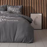 Sleeptime Live,laugh and love Antraciet Dekbedovertrek - Dromen & Wonen