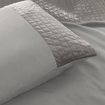 Sleeptime Velvet Band Sand/Grijs Dekbedovertrek - Dromen & Wonen