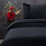 Sleeptime Velvet Band Zwart Dekbedovertrek - Dromen & Wonen
